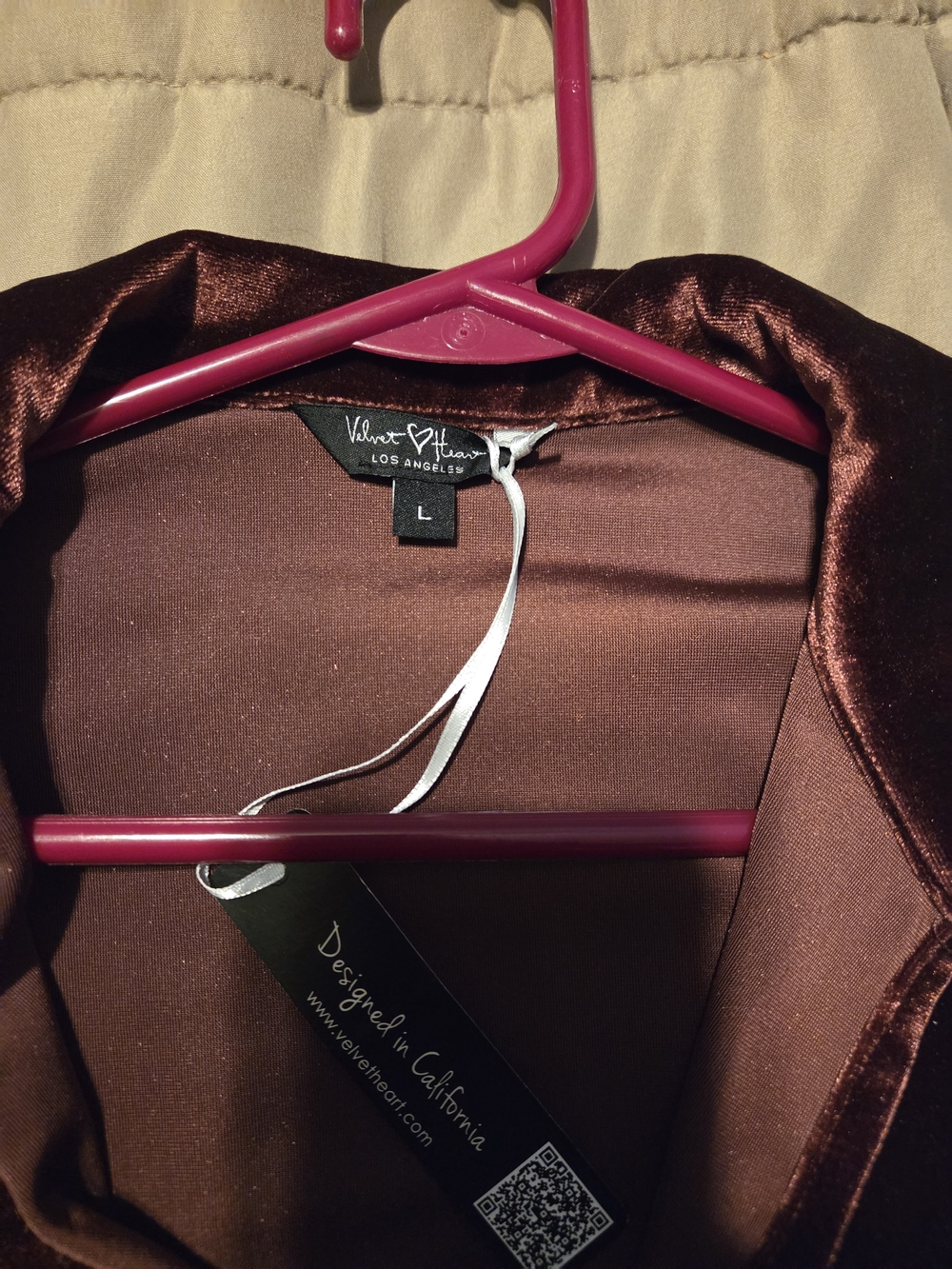 Vince Camuto Satin-Like Jacket in Burgandyn - Picture 3 of 3